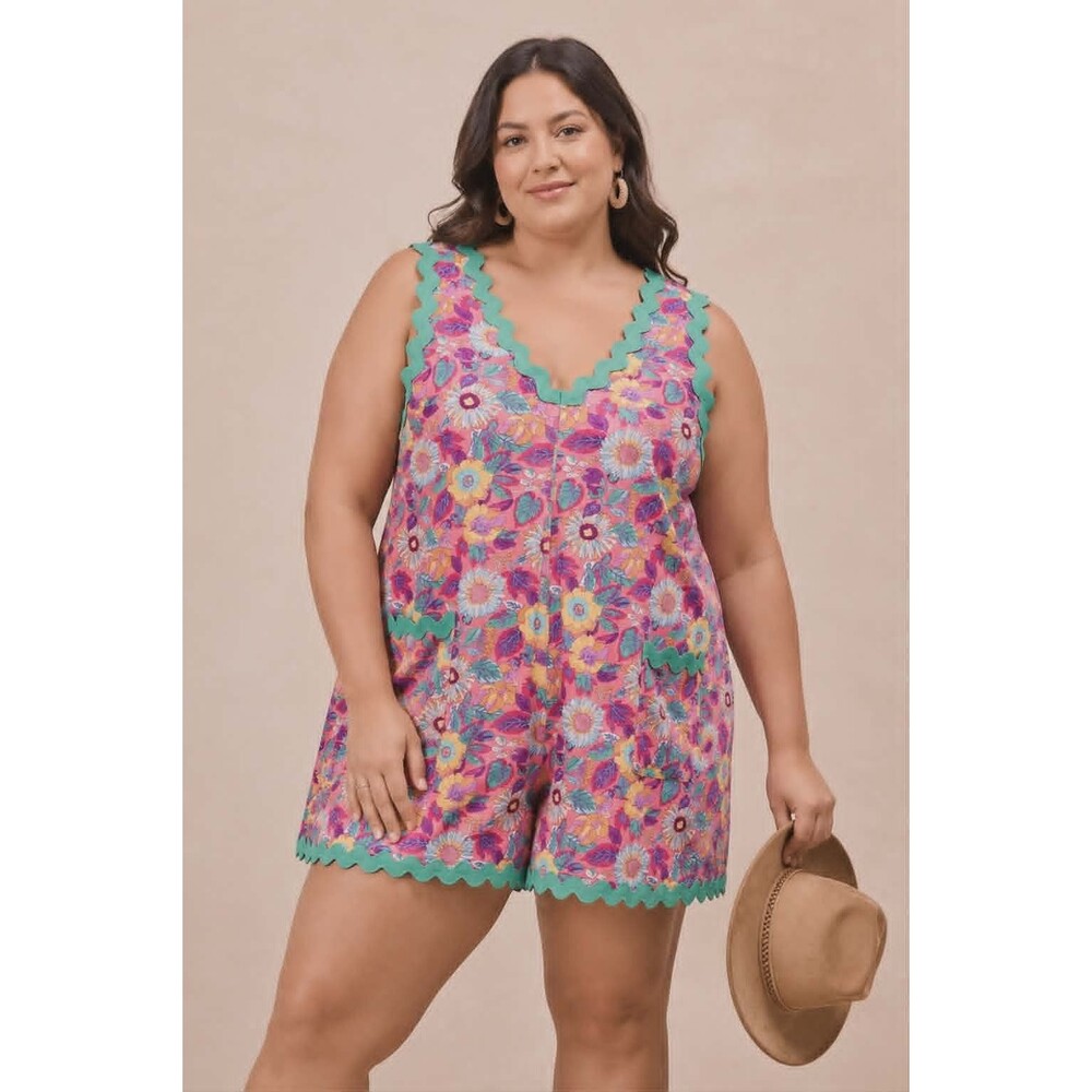 NWT Size 3X Bibi Floral Print Wavy Trim Edge Romper